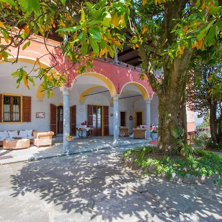 Villa Monte Sleeps 15 Pool Wifi